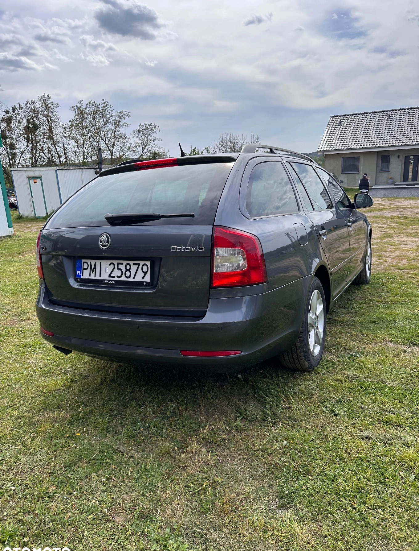 Skoda Octavia cena 21500 przebieg: 289750, rok produkcji 2011 z Międzychód małe 106